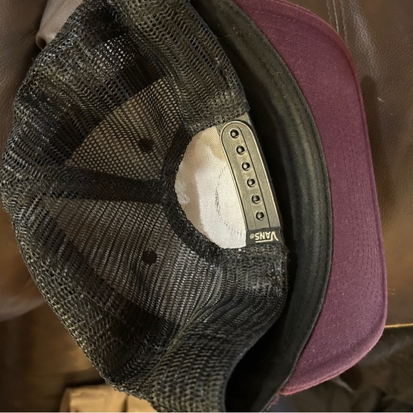 Vans Maroon Snapback - Picture 2 of 2